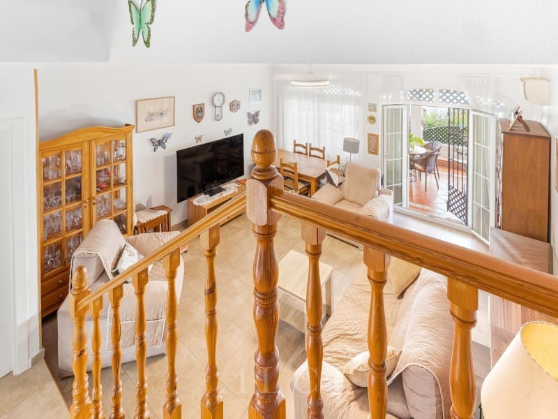2 bedroom Townhouse for sale in Nerja with pool - € 350,000 (Ref: 9915923)