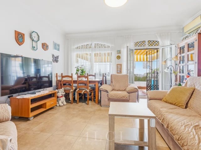 2 soveværelse Byhus til salg i Avda Pescia - Ctra de Frigiliana, Nerja med swimmingpool - € 350.000 (Ref: 9915923)