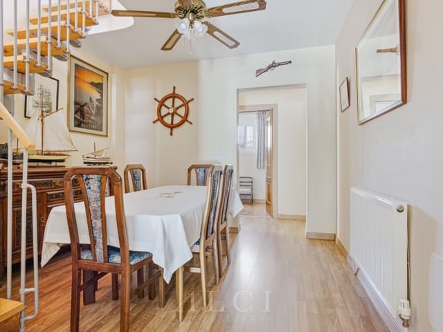 Chalet de 5 habitaciones en Sedella en venta con piscina garaje - 415.000 € (Ref: 9920138)