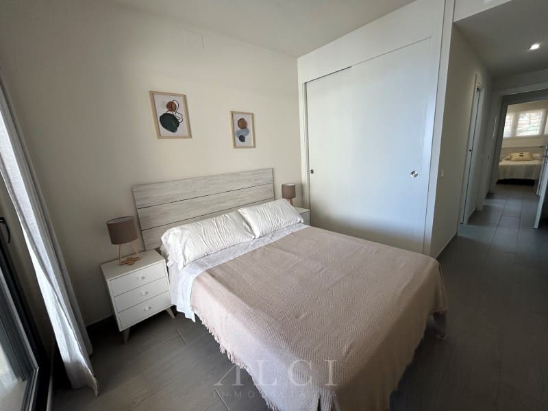2 makuuhuone Asunto vuokrattavana paikassa Benajarafe mukana uima-altaan 
autotalli - 1 100 € (Ref: 9924332)