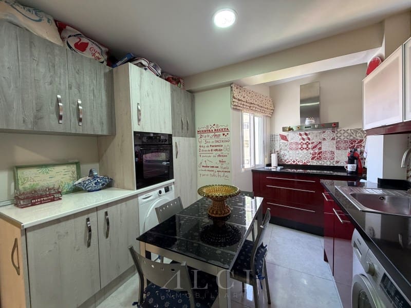 2 quarto Apartamento para venda em Torre del Mar com piscina - 269 000 € (Ref: 9933913)