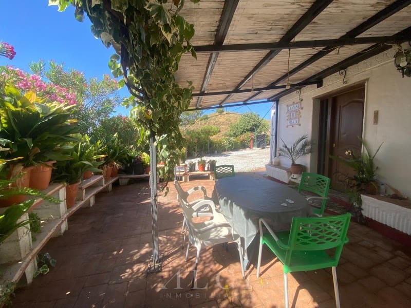 3 slaapkamer Villa te koop in Sedella met zwembad - € 225.000 (Ref: 9959468)