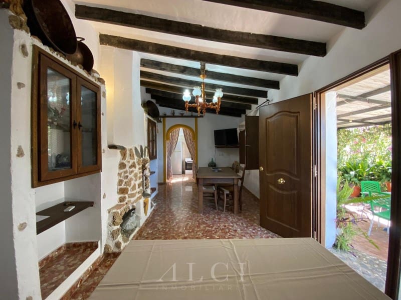 3 slaapkamer Villa te koop in Sedella met zwembad - € 225.000 (Ref: 9959468)