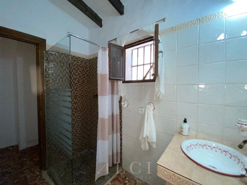 3 slaapkamer Villa te koop in Sedella met zwembad - € 225.000 (Ref: 9959468)