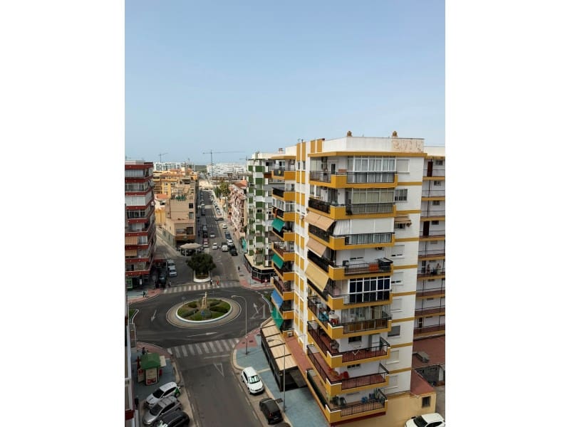 Piso de 3 habitaciones en Torre del Mar en venta - 320.000 € (Ref: 9977030)