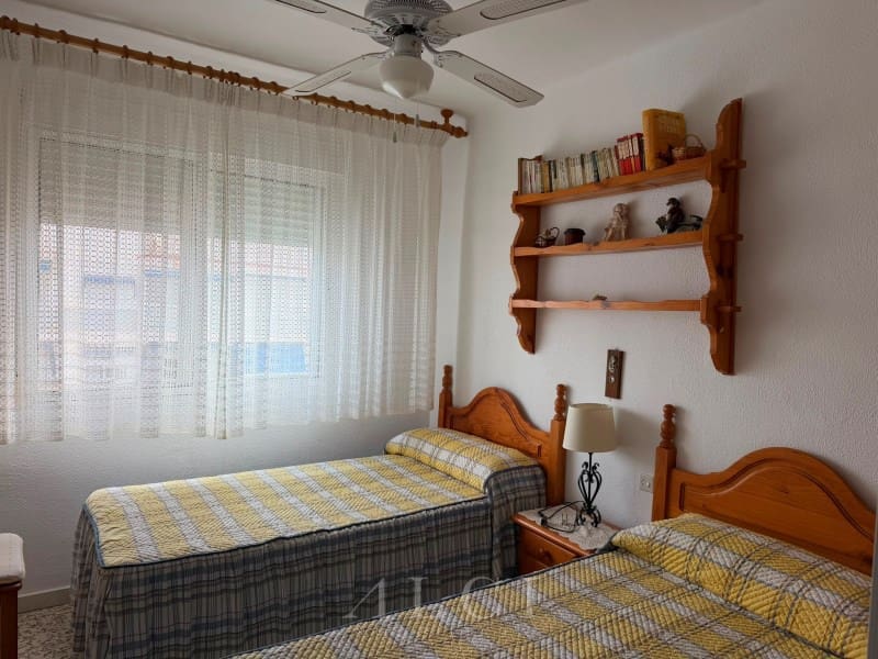 Piso de 3 habitaciones en Torre del Mar en venta - 320.000 € (Ref: 9977030)