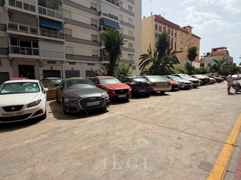 Piso de 3 habitaciones en Torre del Mar en venta - 320.000 € (Ref: 9977030)