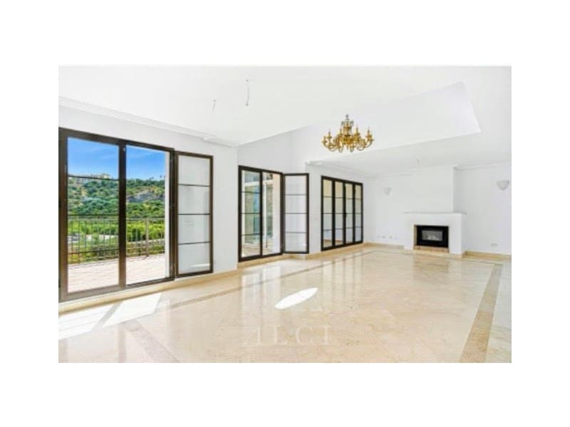 4 bedroom Villa for sale in Benahavis with pool garage - € 975,000 (Ref: 9977031)