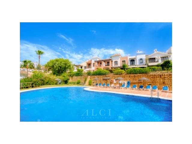 4 soveværelse Villa til salg i Los Arqueros - Puerto del Almendro, Benahavís med swimmingpool garage - € 975.000 (Ref: 9977031)