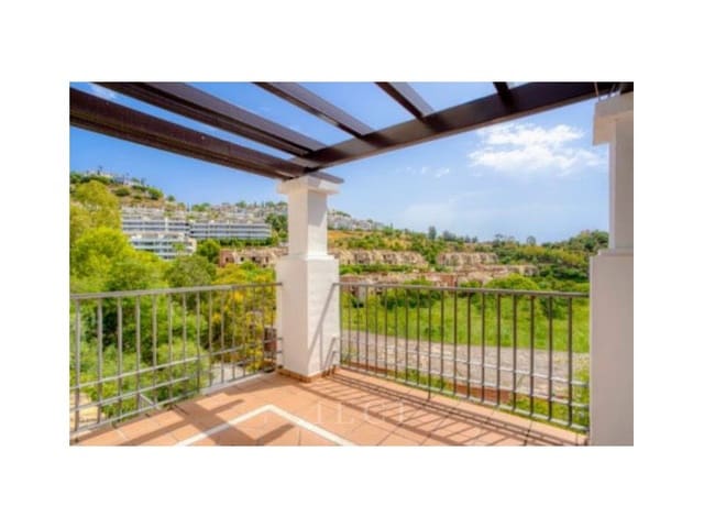 4 soveværelse Villa til salg i Los Arqueros - Puerto del Almendro, Benahavís med swimmingpool garage - € 975.000 (Ref: 9977031)