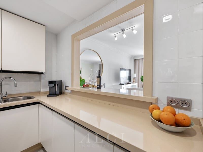 2 quarto Apartamento para venda em Nueva Andalucia com piscina - 885 000 € (Ref: 9990426)
