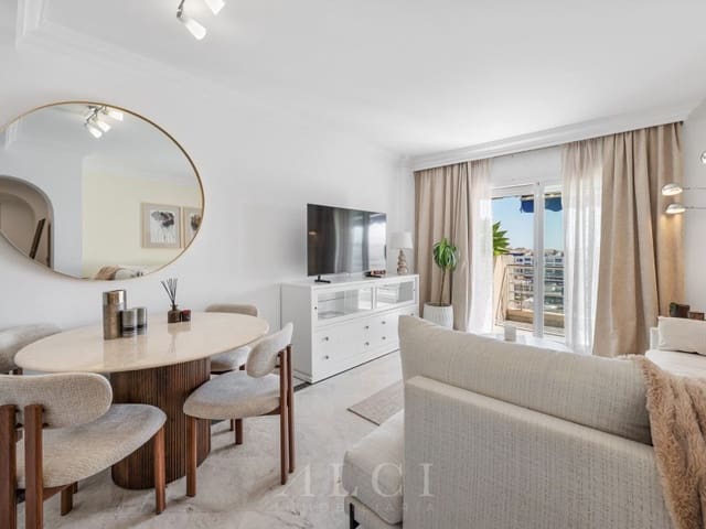 2 slaapkamer Flat te koop in Puerto Banus, Marbella met zwembad - € 885.000 (Ref: 9990426)