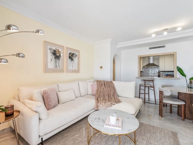 2 slaapkamer Flat te koop in Puerto Banus, Marbella met zwembad - € 885.000 (Ref: 9990426)