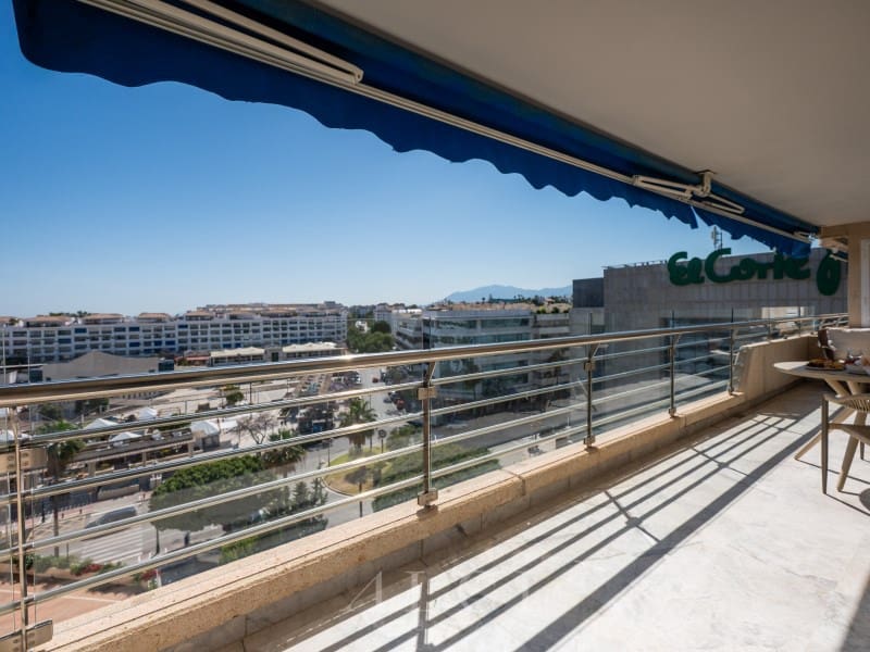 2 quarto Apartamento para venda em Nueva Andalucia com piscina - 885 000 € (Ref: 9990426)