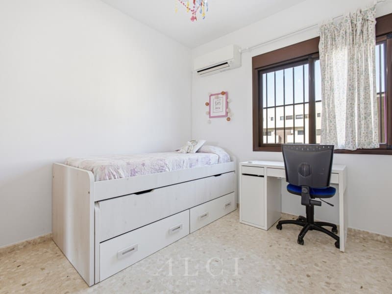 2 sovrum Lägenhet till salu i Velez-Malaga - 268 000 € (Ref: 9994324)