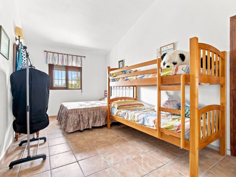 1 makuuhuone Maalaistalo myytävänä paikassa Canillas de Aceituno - 260 000 € (Ref: 9996843)