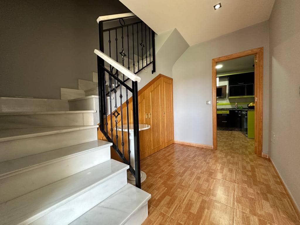 3 makuuhuone Rivitalo myytävänä paikassa Macael mukana uima-altaan - 199 000 € (Ref: 9630485)