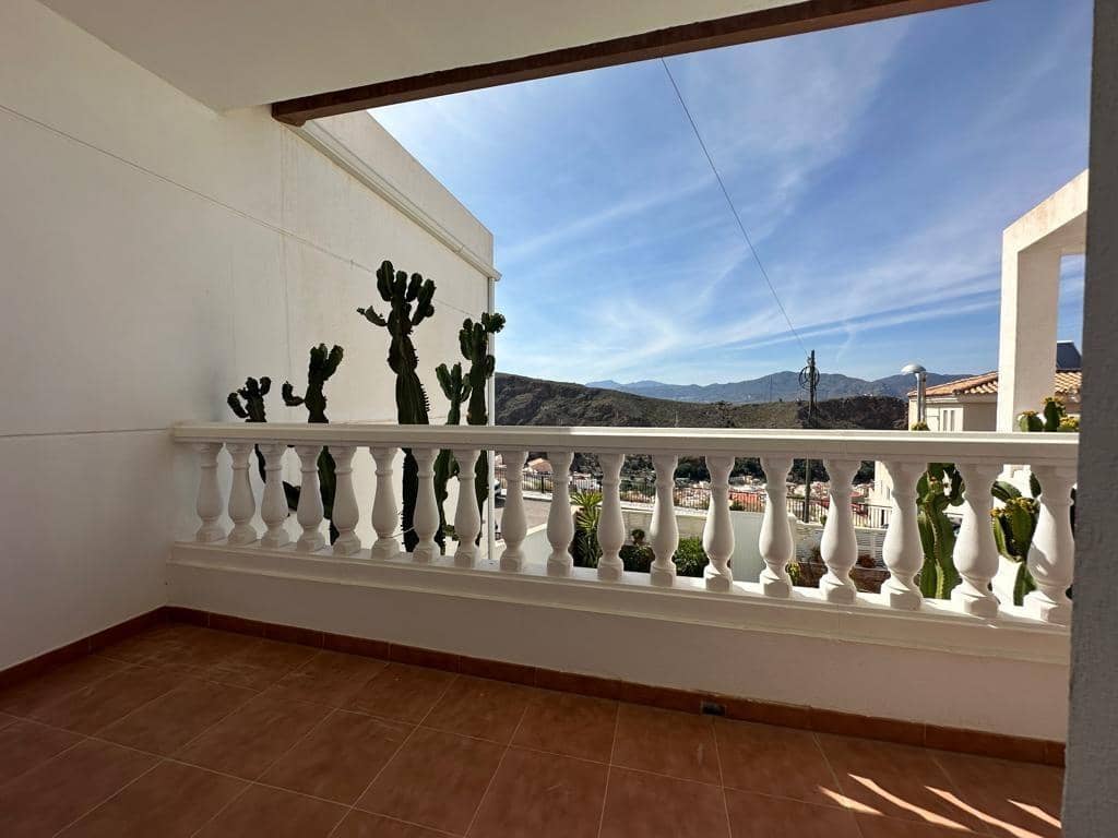 3 makuuhuone Rivitalo myytävänä paikassa Macael mukana uima-altaan - 199 000 € (Ref: 9630485)