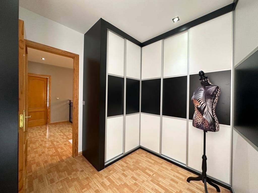 3 makuuhuone Rivitalo myytävänä paikassa Macael mukana uima-altaan - 199 000 € (Ref: 9630485)