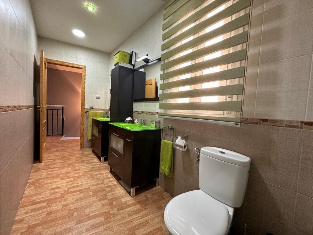 3 makuuhuone Rivitalo myytävänä paikassa Macael mukana uima-altaan - 199 000 € (Ref: 9630485)