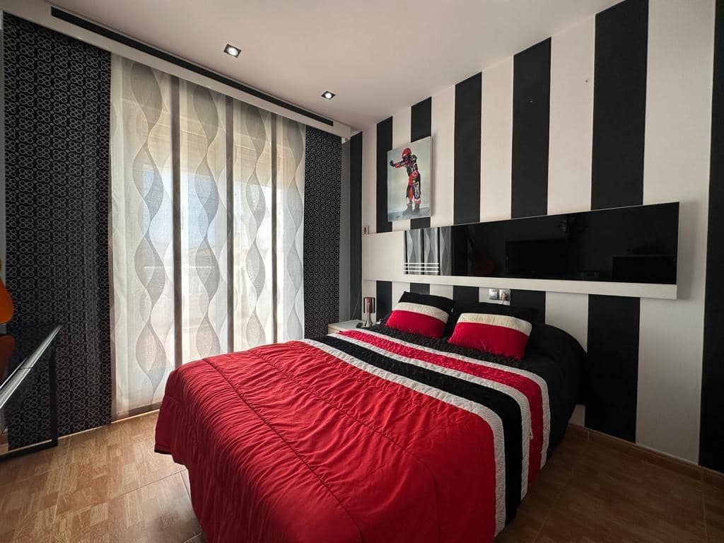 3 makuuhuone Rivitalo myytävänä paikassa Macael mukana uima-altaan - 199 000 € (Ref: 9630485)