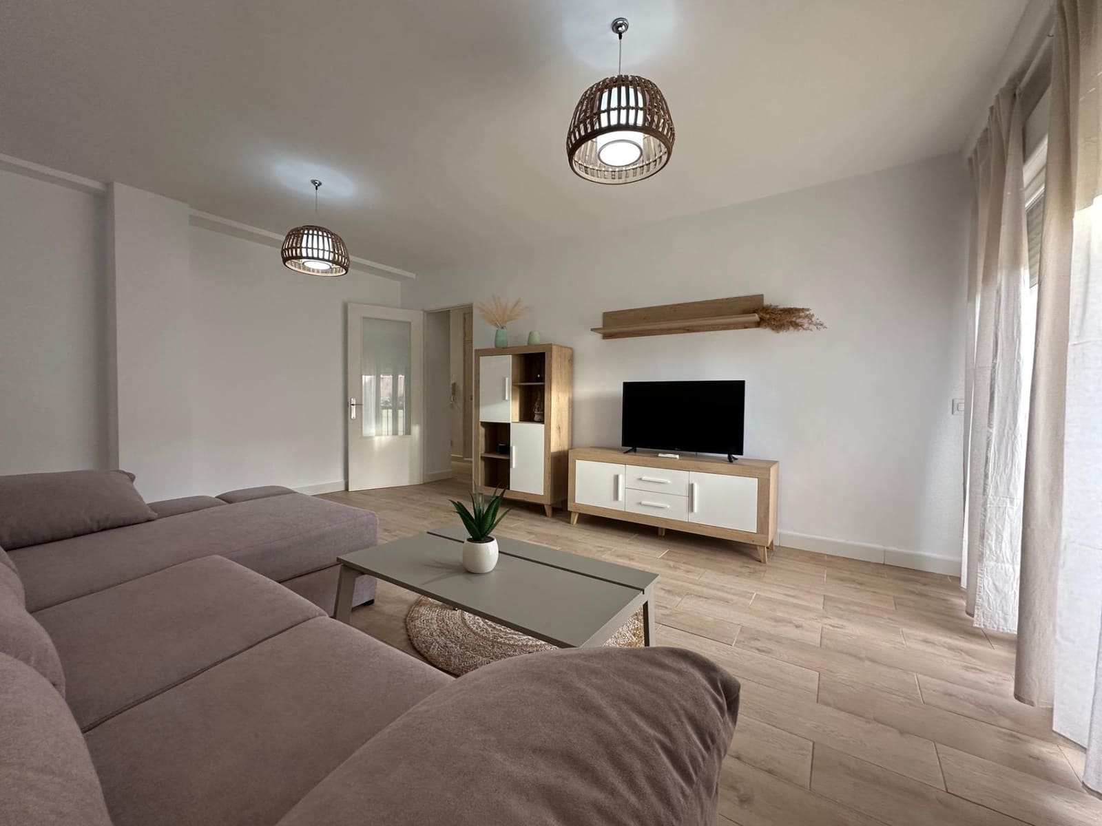 Appartement de 3 chambres à louer à Fines - 500 € (Ref: 9656193)