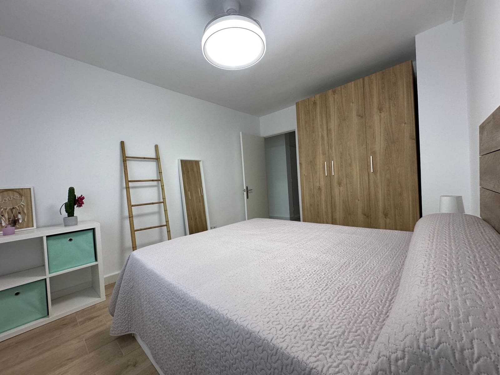 Appartement de 3 chambres à louer à Fines - 500 € (Ref: 9656193)