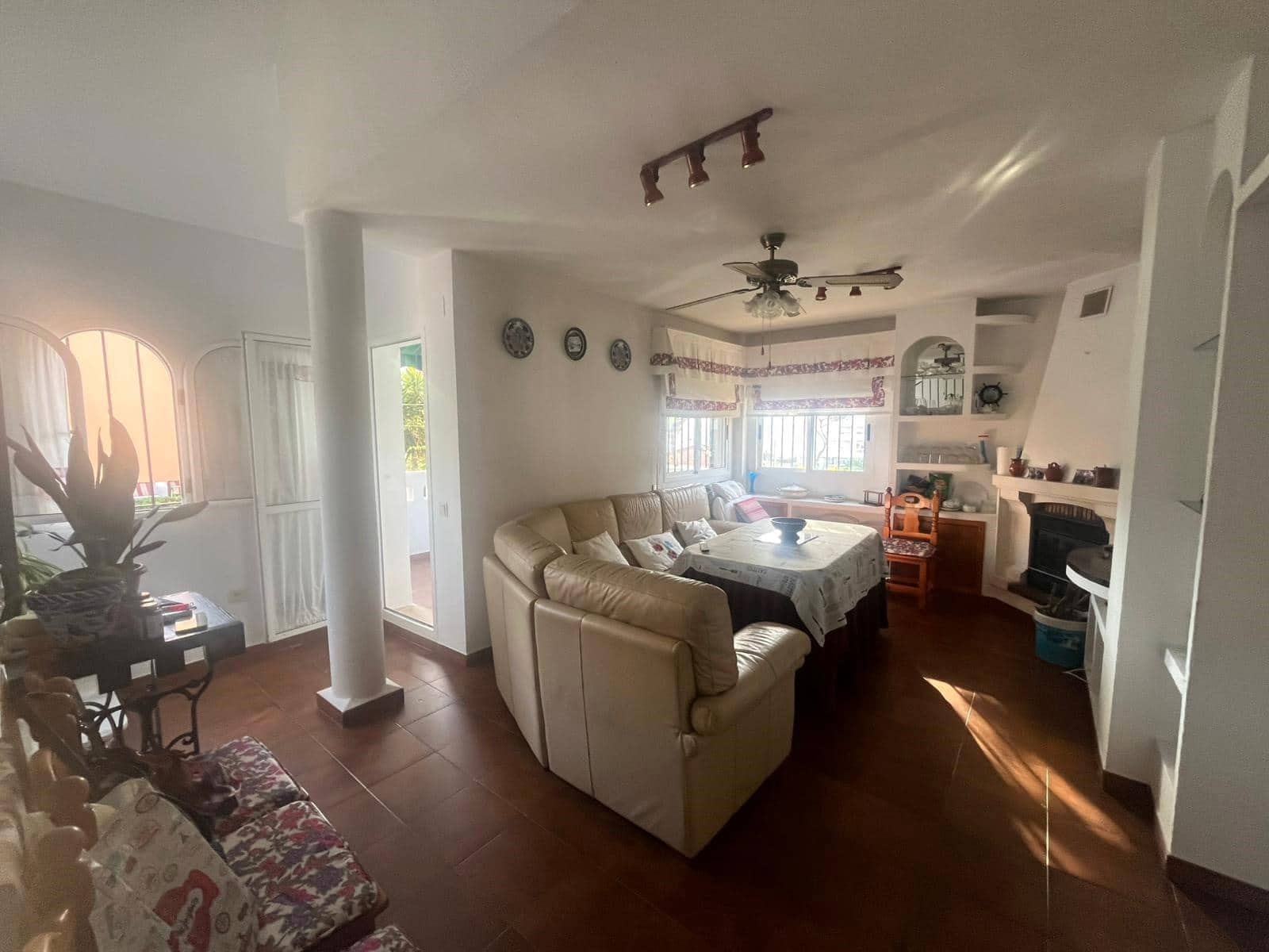 4 makuuhuone Paritalo myytävänä paikassa Nuevo Portil mukana uima-altaan - 354 900 € (Ref: 9456585)