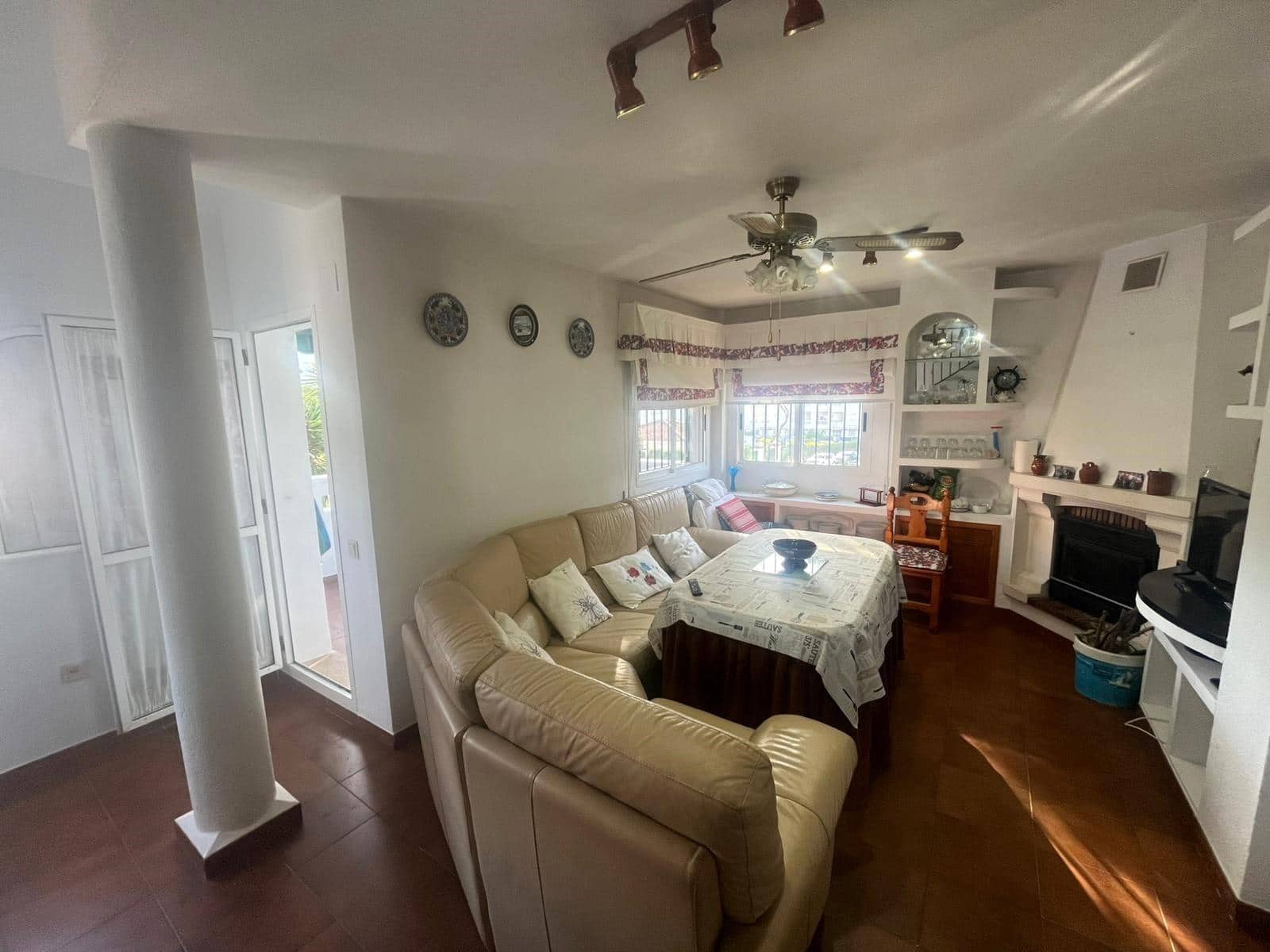 4 makuuhuone Paritalo myytävänä paikassa Nuevo Portil mukana uima-altaan - 354 900 € (Ref: 9456585)