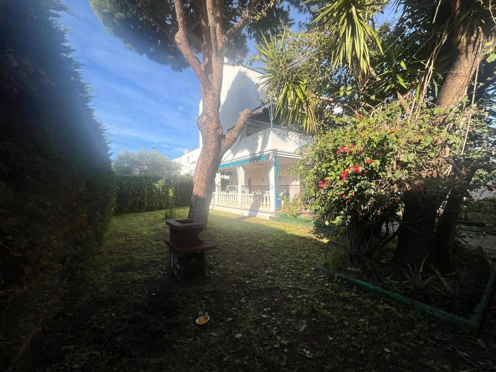 4 makuuhuone Paritalo myytävänä paikassa Nuevo Portil mukana uima-altaan - 354 900 € (Ref: 9456585)