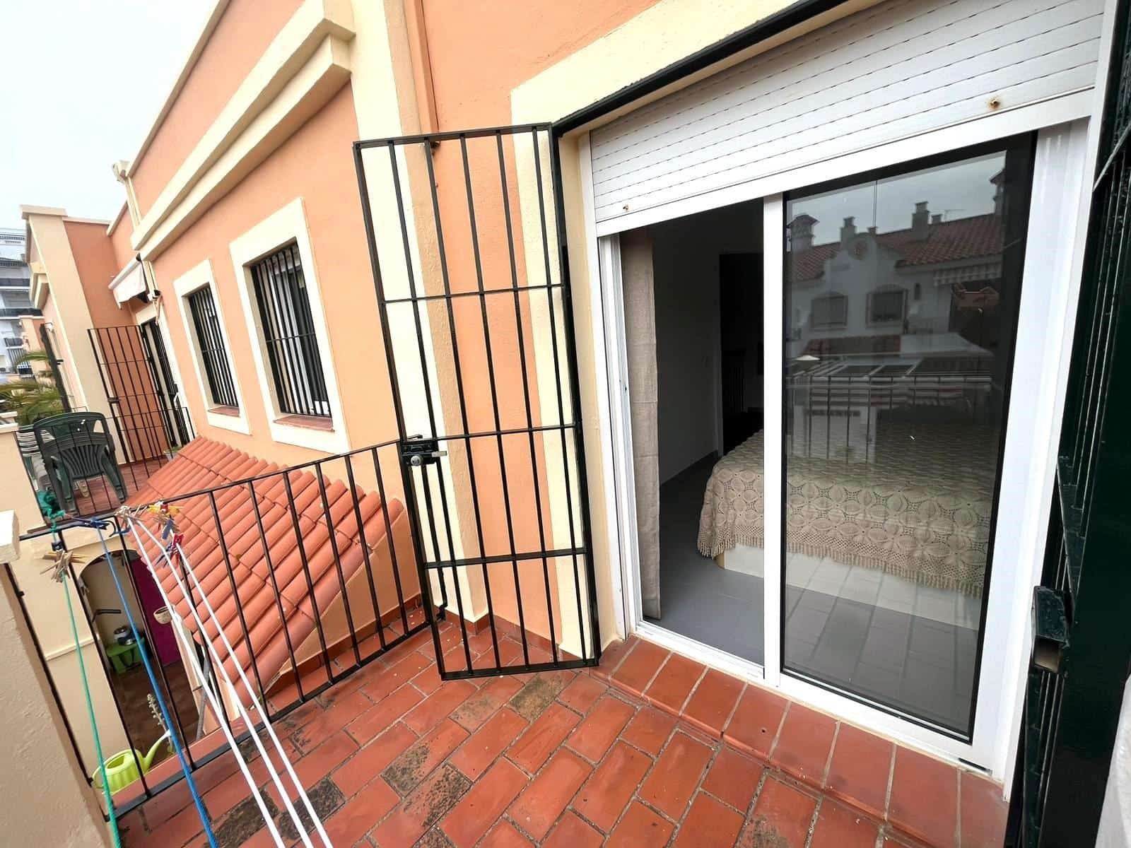 2 bedroom Terraced Villa for sale in Punta Umbria - € 189,900 (Ref: 9456586)