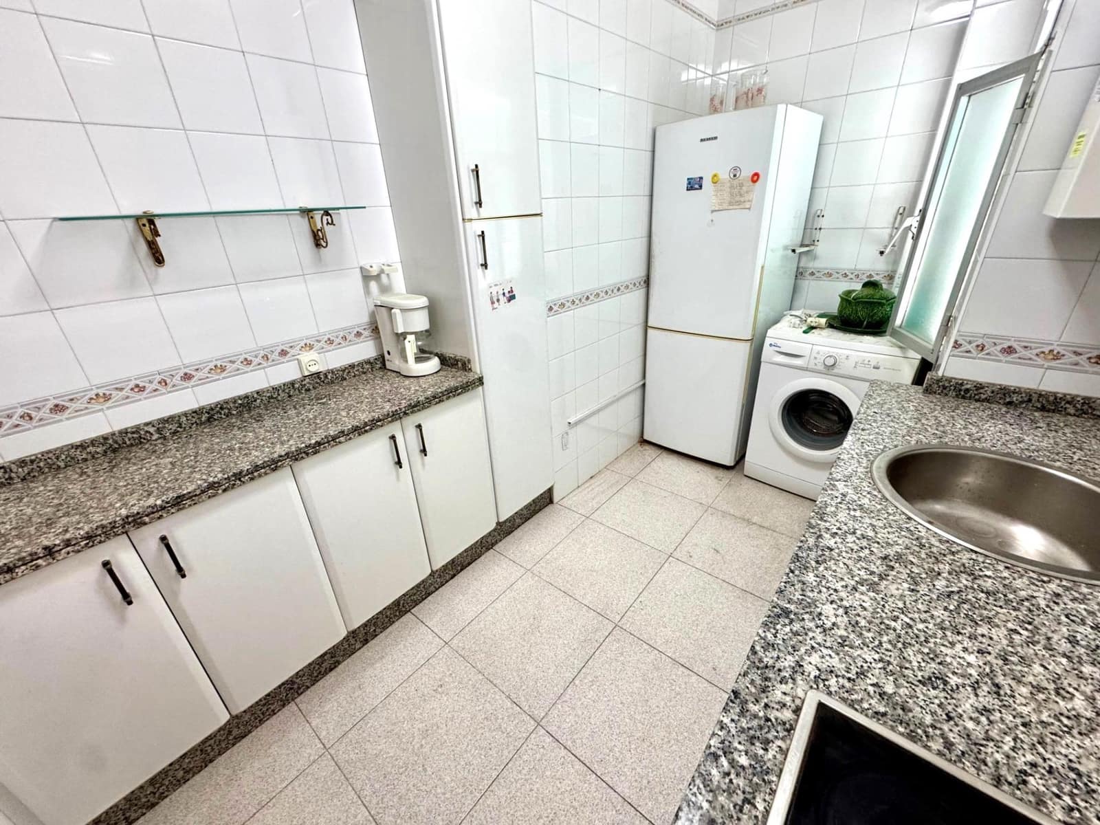 Ático de 3 habitaciones en Huelva ciudad en venta con garaje - 215.000 € (Ref: 9456587)