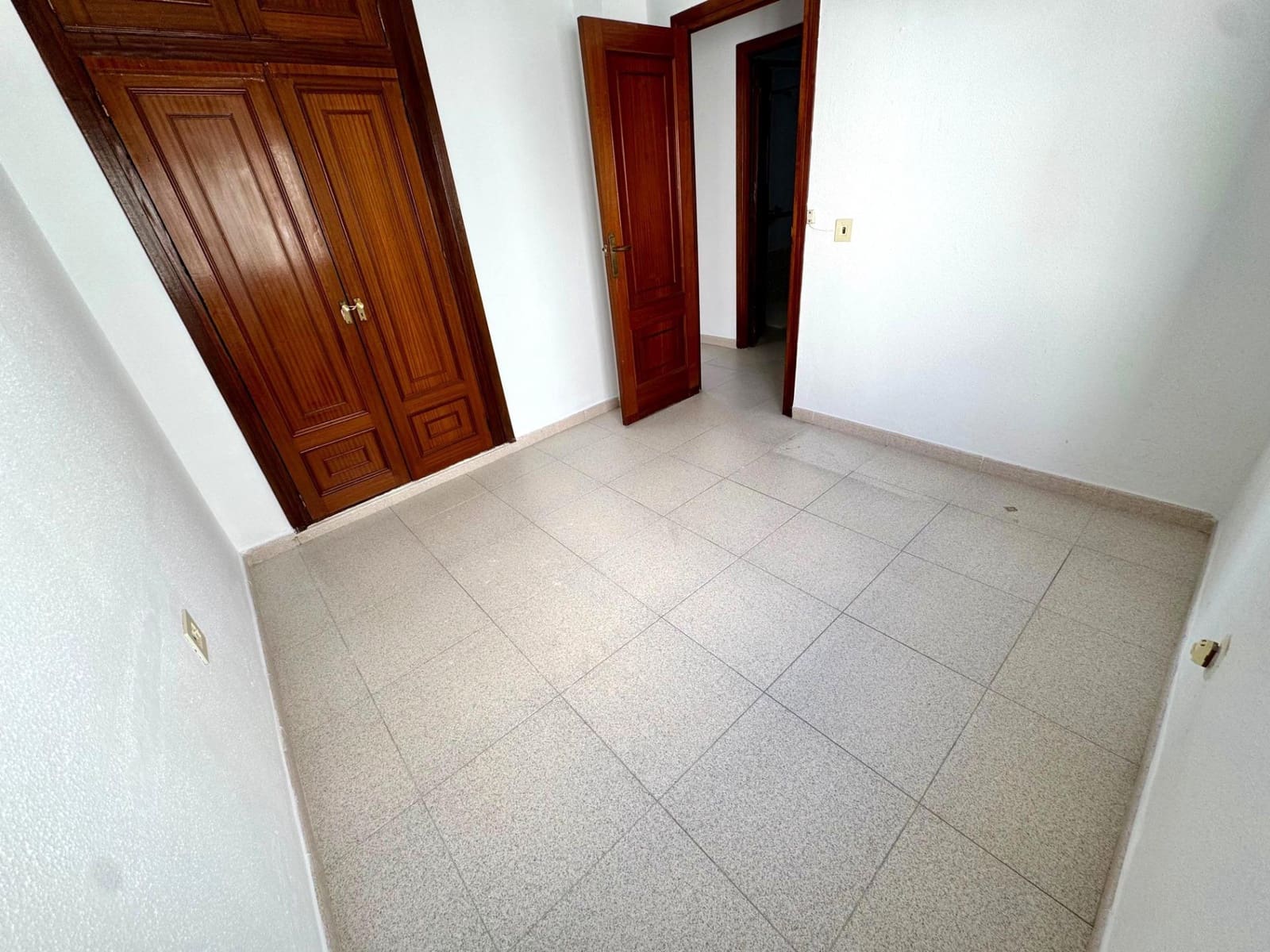 Ático de 3 habitaciones en Huelva ciudad en venta con garaje - 215.000 € (Ref: 9456587)