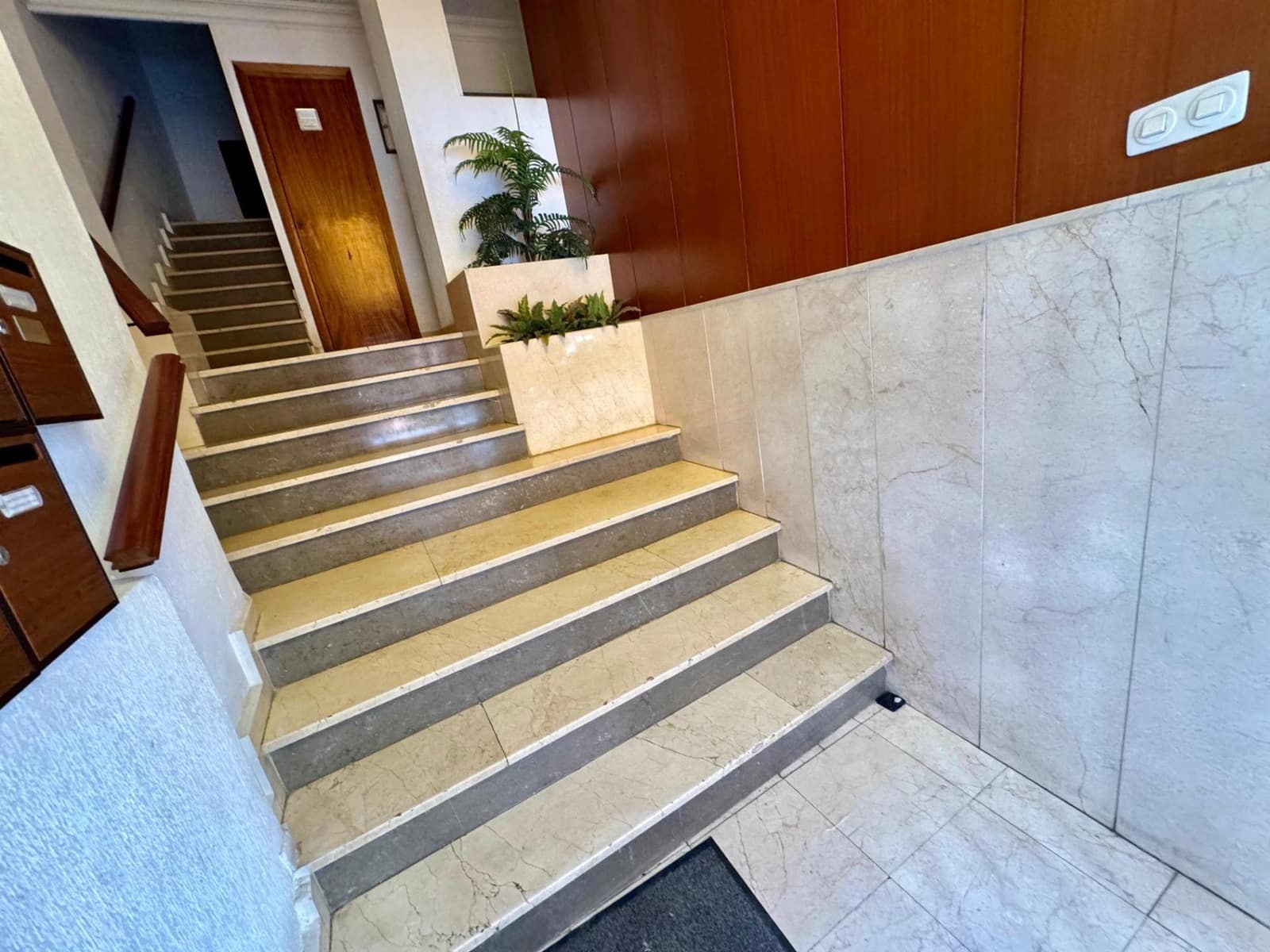 Ático de 3 habitaciones en Huelva ciudad en venta con garaje - 215.000 € (Ref: 9456587)