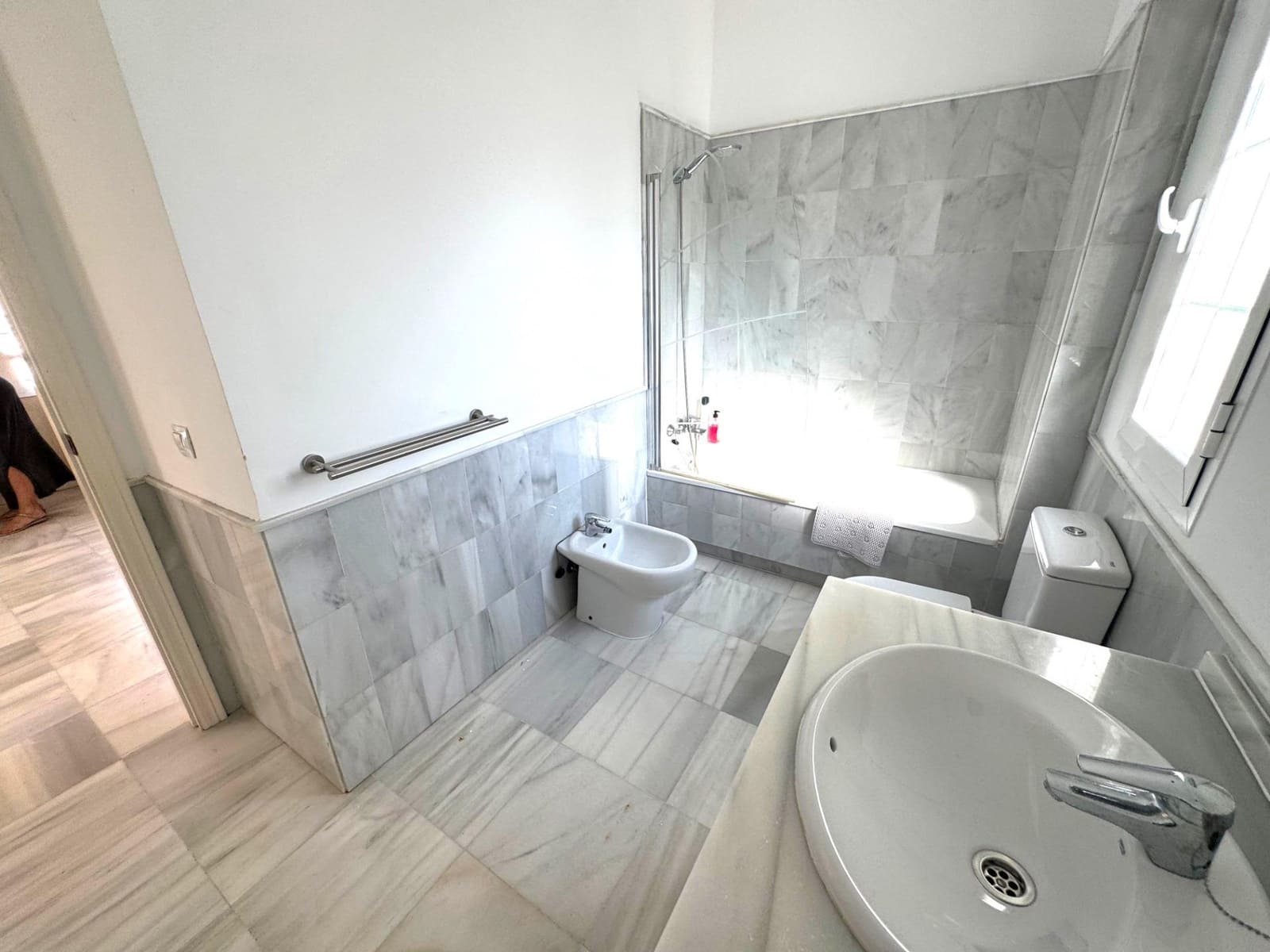 4 bedroom Villa for sale in El Portil with pool garage - € 578,900 (Ref: 9456592)