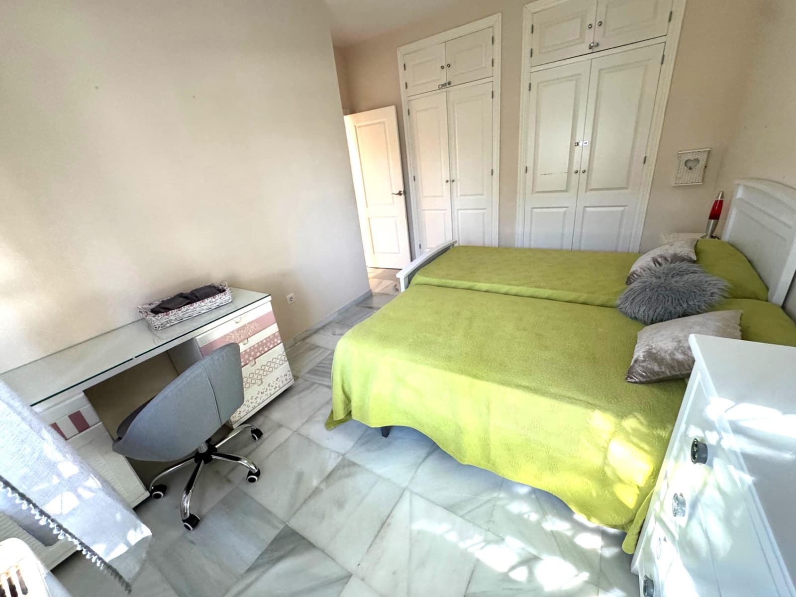 4 bedroom Villa for sale in El Portil with pool garage - € 578,900 (Ref: 9456592)