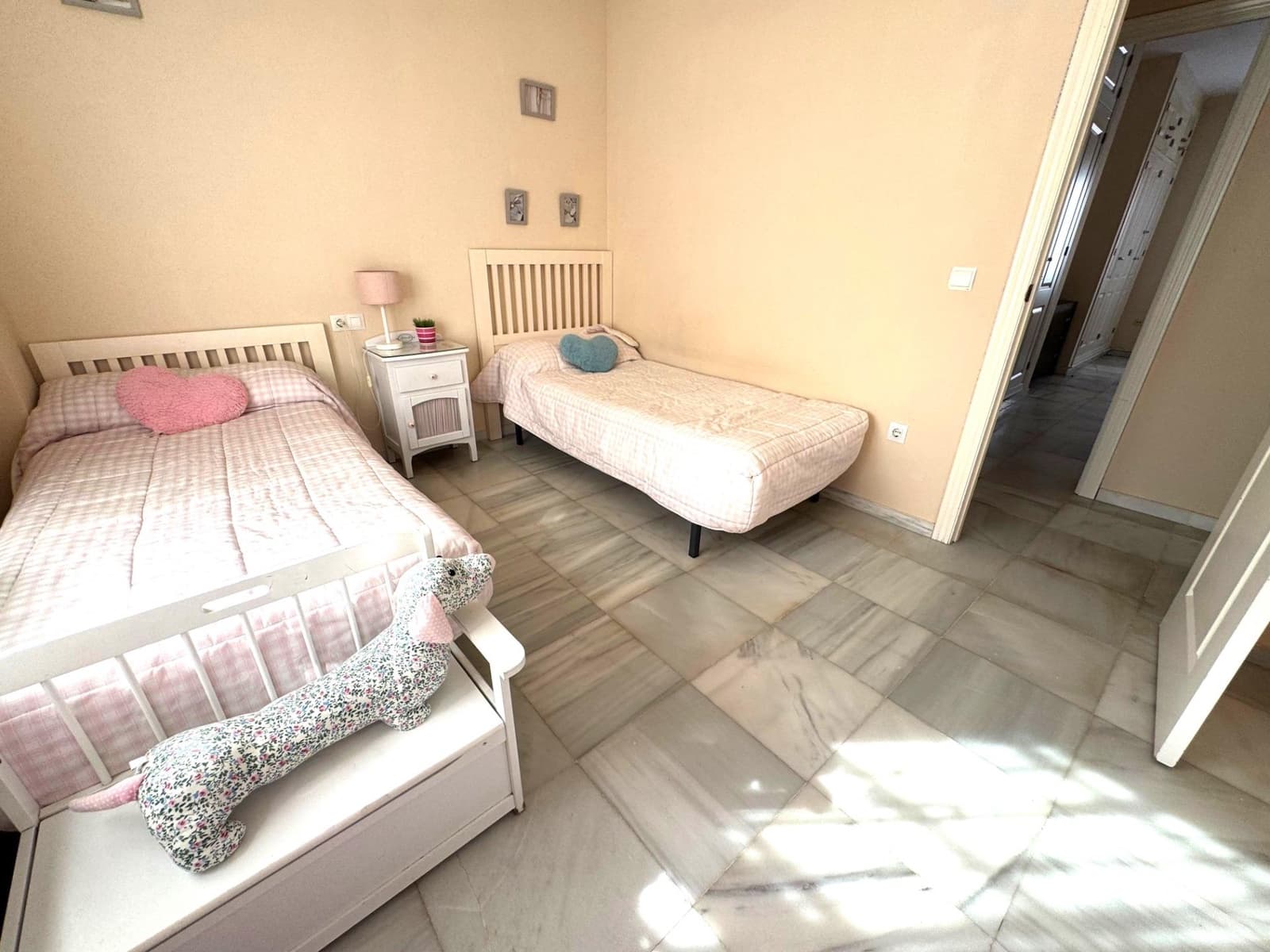 4 bedroom Villa for sale in El Portil with pool garage - € 578,900 (Ref: 9456592)