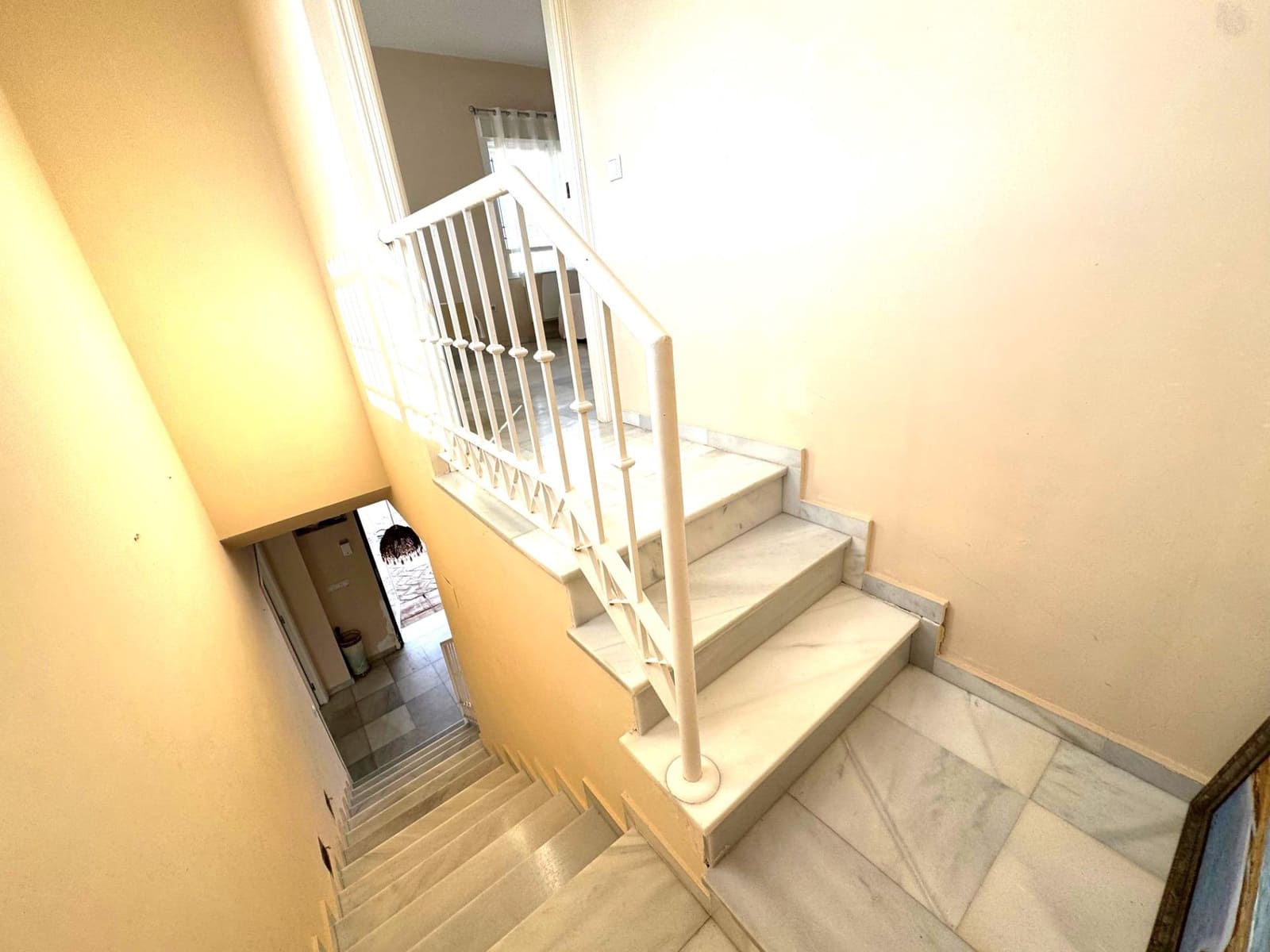 4 bedroom Villa for sale in El Portil with pool garage - € 578,900 (Ref: 9456592)