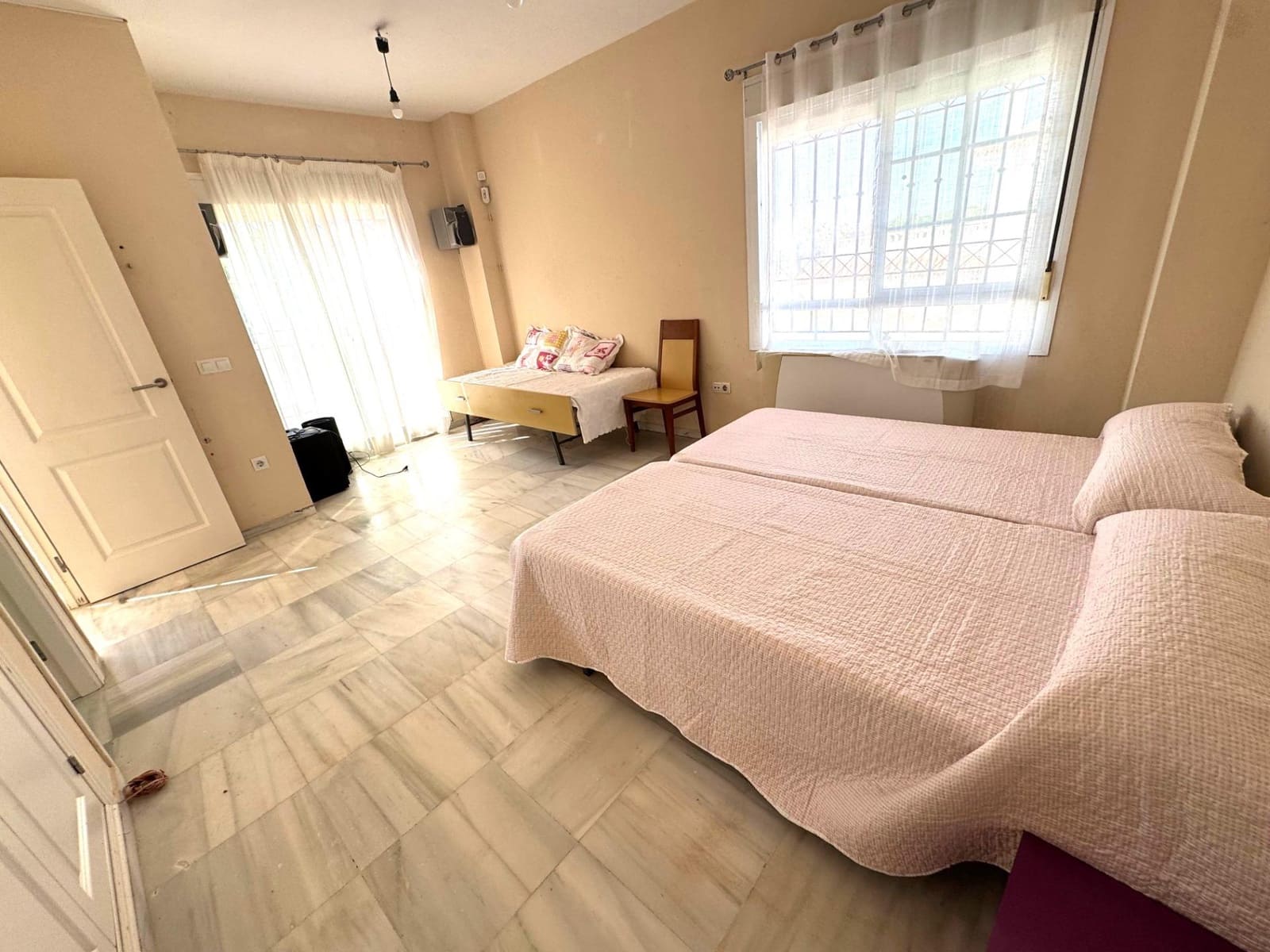 4 bedroom Villa for sale in El Portil with pool garage - € 578,900 (Ref: 9456592)