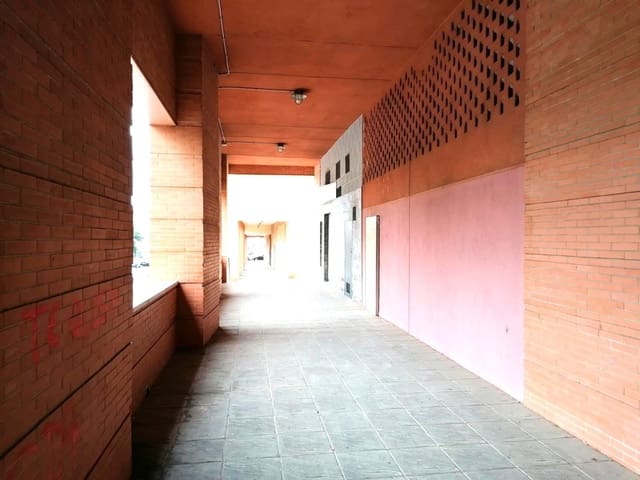 Erhverv til salg i Huelva by - € 125.900 (Ref: 9456594)