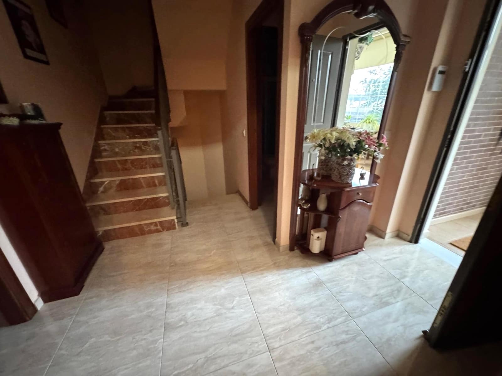 4 soverom Rekkehus til salgs i Punta Umbria med svømmebasseng garasje - € 399 900 (Ref: 9456595)