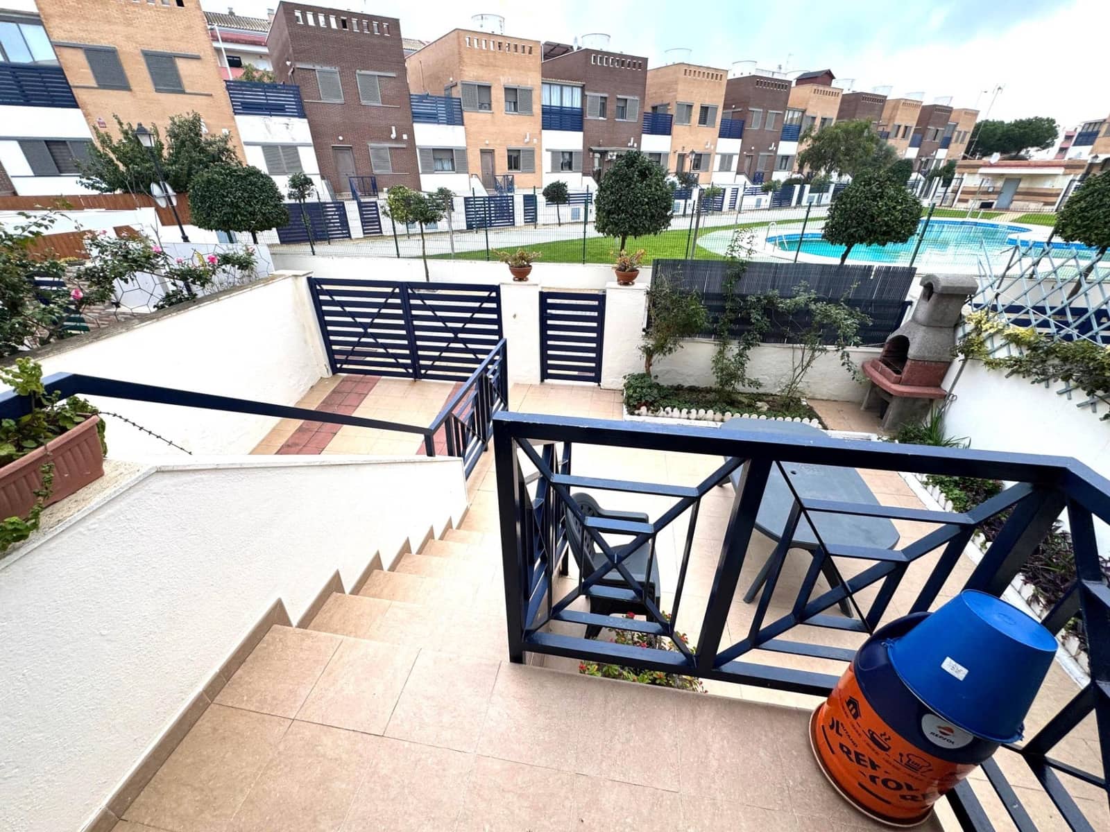 4 soverom Rekkehus til salgs i Punta Umbria med svømmebasseng garasje - € 399 900 (Ref: 9456595)