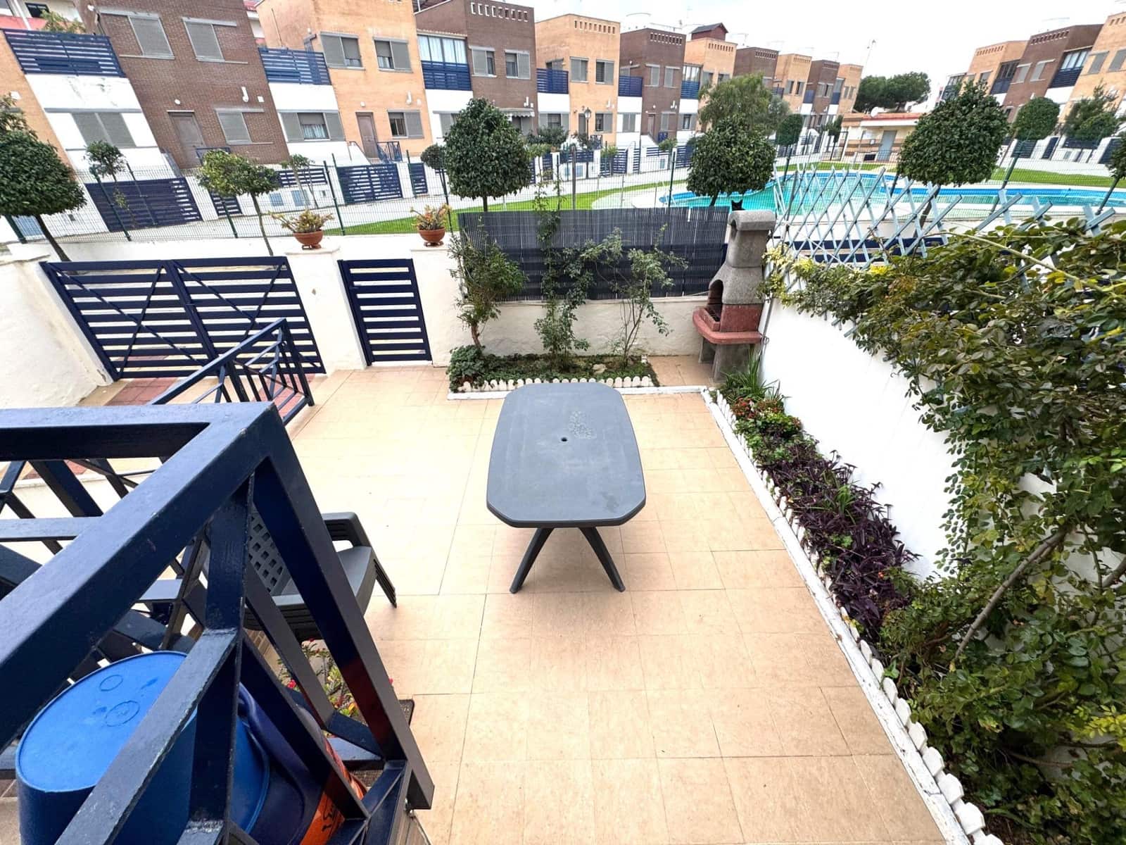 4 soverom Rekkehus til salgs i Punta Umbria med svømmebasseng garasje - € 399 900 (Ref: 9456595)