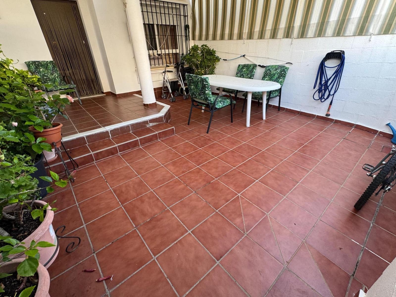 4 soverom Rekkehus til salgs i El Portil med svømmebasseng - € 239 900 (Ref: 9456601)