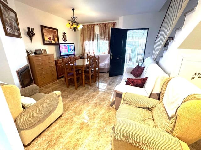 4 makuuhuone Rivitalo myytävänä paikassa El Portil, Punta Umbría mukana uima-altaan - 239 900 € (Ref: 9456601)