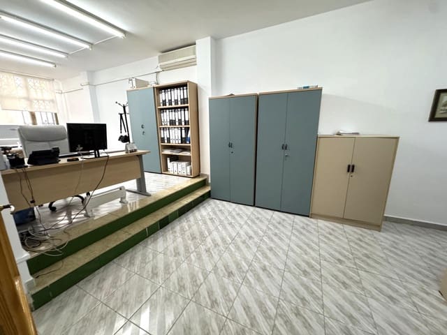 Office for sale in Punta Umbría - € 139,900 (Ref: 9456608)