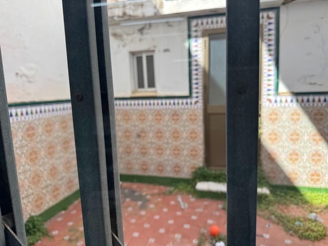 Office for sale in Punta Umbría - € 139,900 (Ref: 9456608)