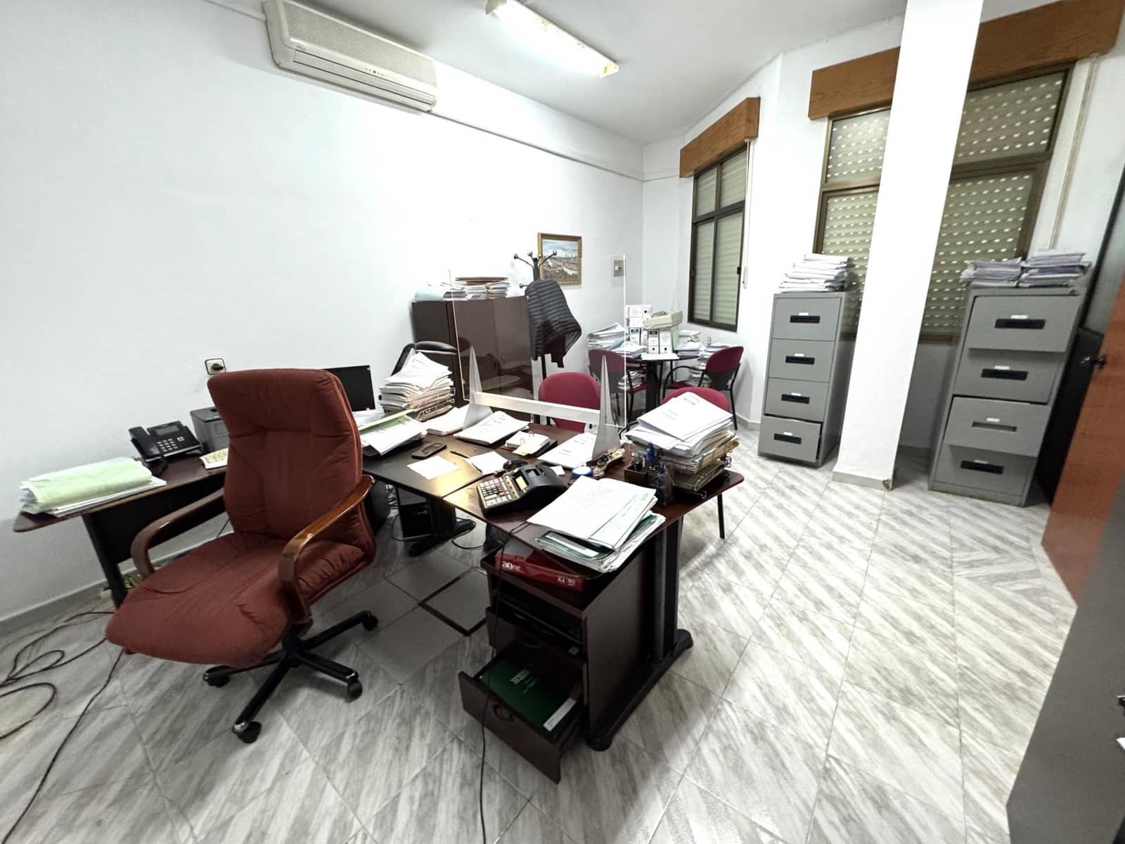 Office for sale in Punta Umbria - € 139,900 (Ref: 9456608)