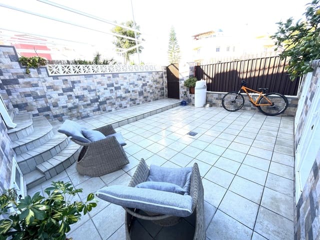 Casa de 6 habitaciones en El Portil, Punta Umbría en venta con piscina - 324.900 € (Ref: 9456609)