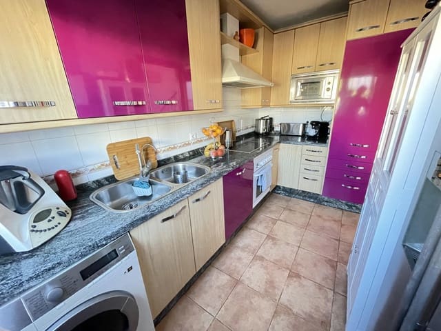 Casa de 6 habitaciones en El Portil, Punta Umbría en venta con piscina - 324.900 € (Ref: 9456609)